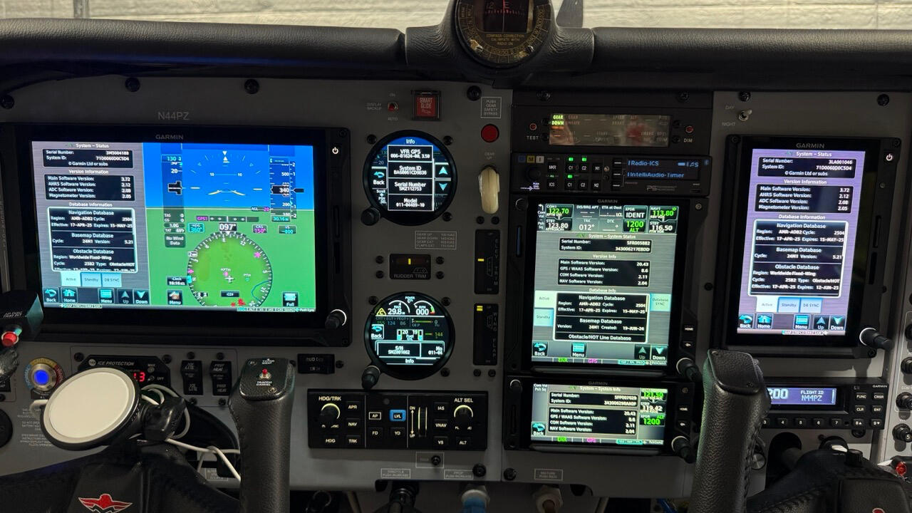 Full Cockpit 2 Full Cockpit 2